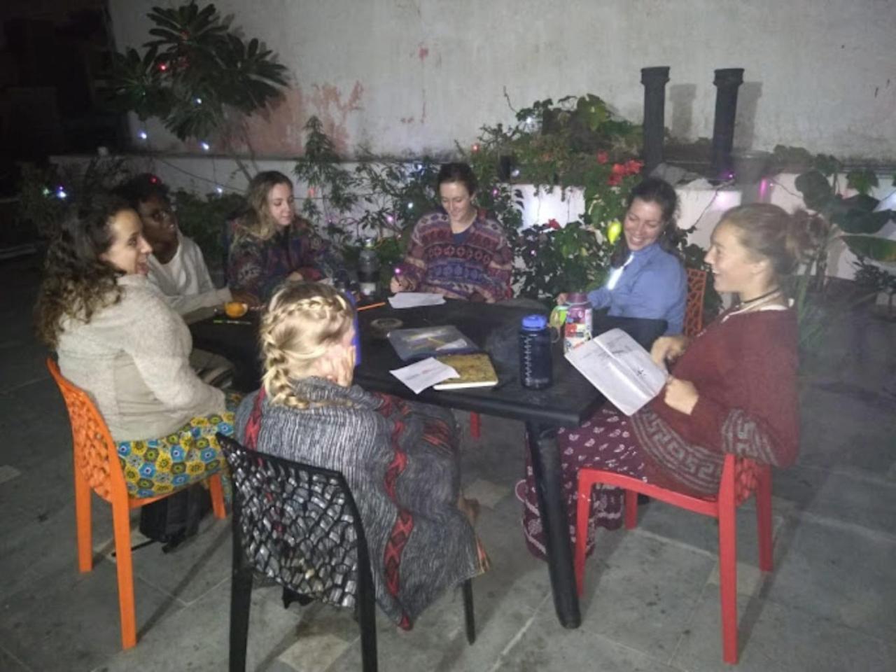 The Desire Hostel New Delhi Ngoại thất bức ảnh