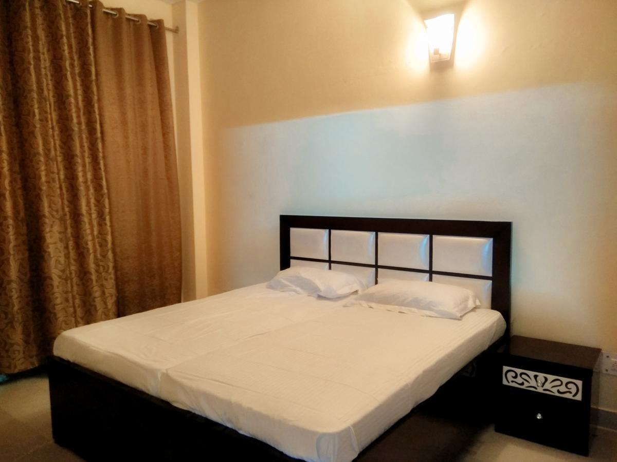 The Desire Hostel New Delhi Ngoại thất bức ảnh
