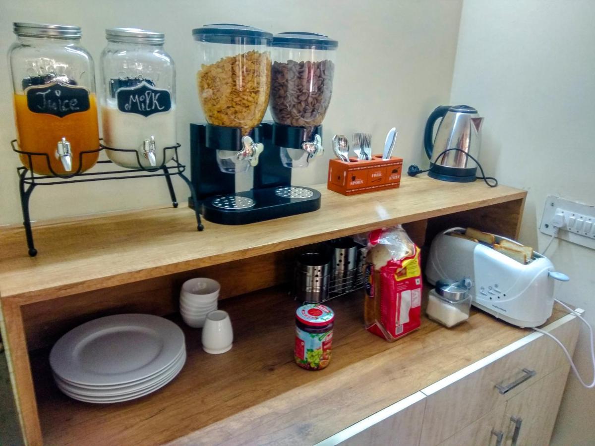 The Desire Hostel New Delhi Ngoại thất bức ảnh