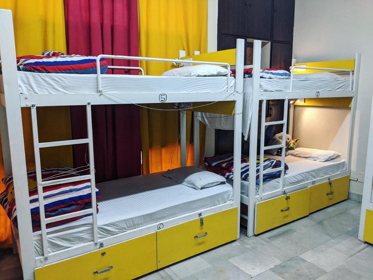 The Desire Hostel New Delhi Ngoại thất bức ảnh