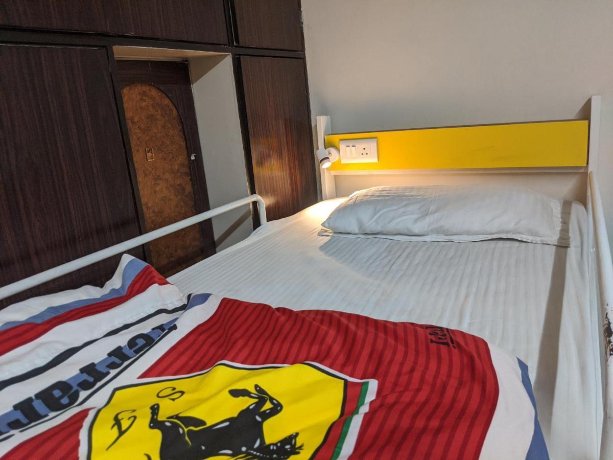 The Desire Hostel New Delhi Ngoại thất bức ảnh